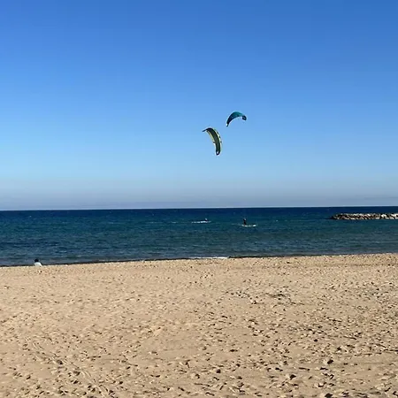 2 Pieces A Frejus, Proche - Fr-1-226a-199 * Fréjus