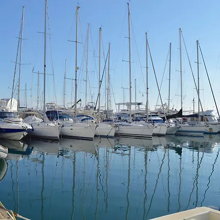 2 Pieces A Frejus, Proche * Frejus