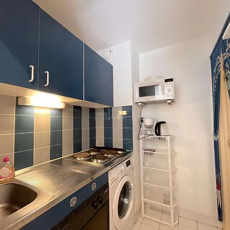 Apartment 2 Pieces A Frejus, Proche