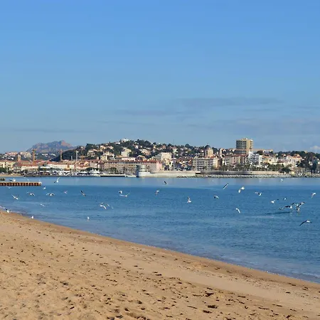 Apartment 2 Pieces A Frejus, Proche *